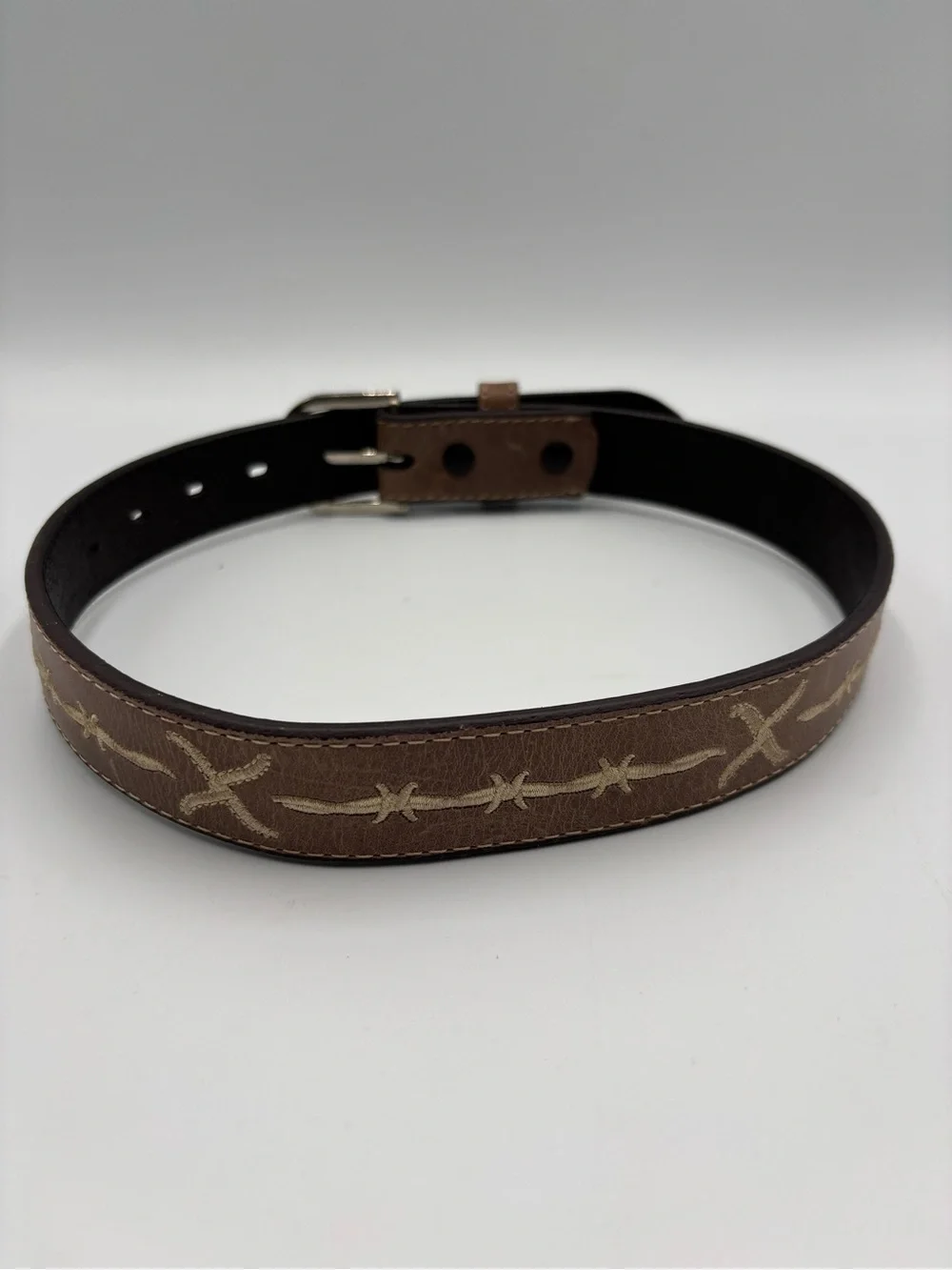 XRBK Twisted X Youth 22 Barbed Wire Stitched Distressed Leather Belt 30” Brown